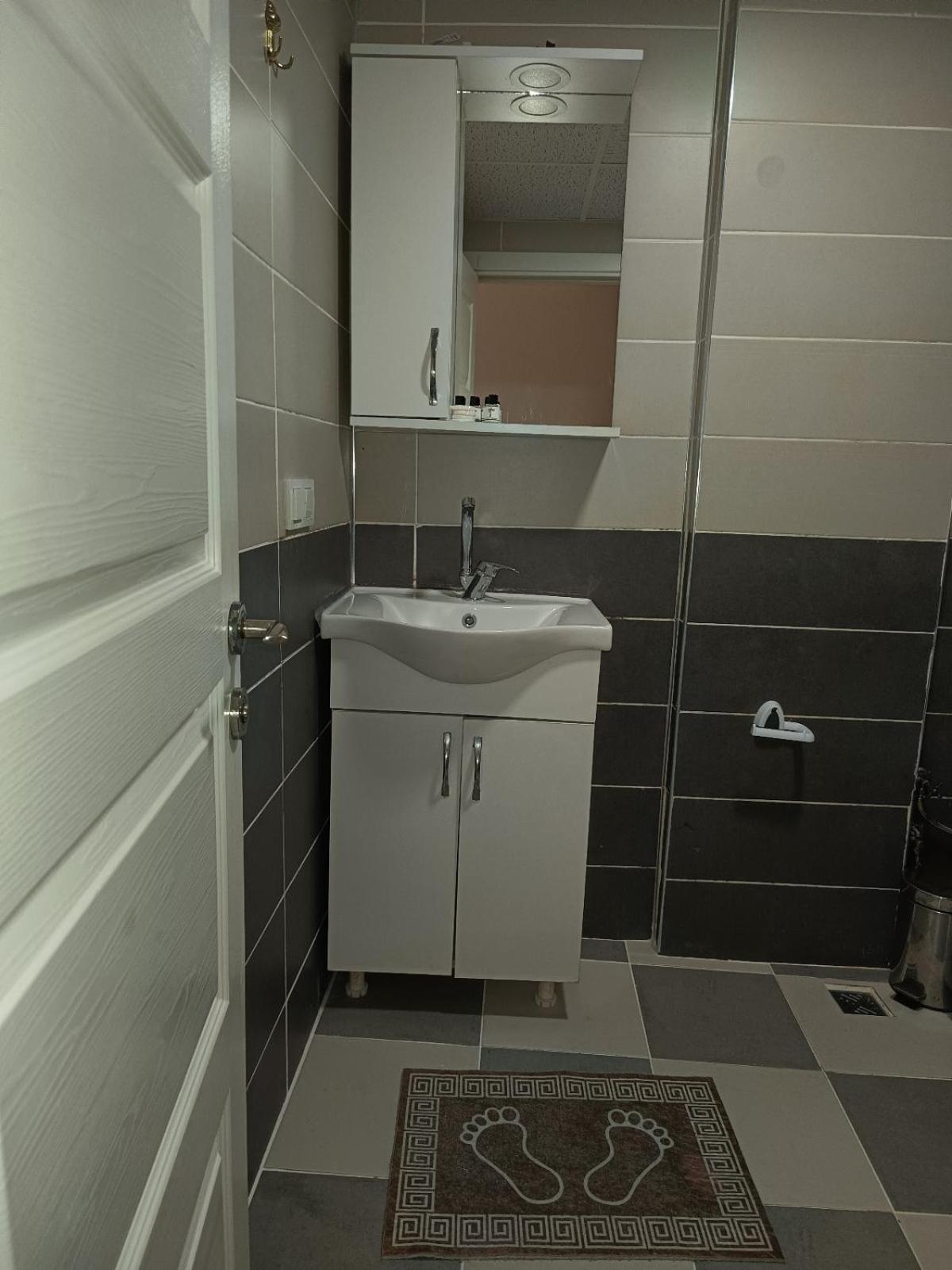 White Crown Apartman Ve Yasam Merkezi イスタンブール エクステリア 写真