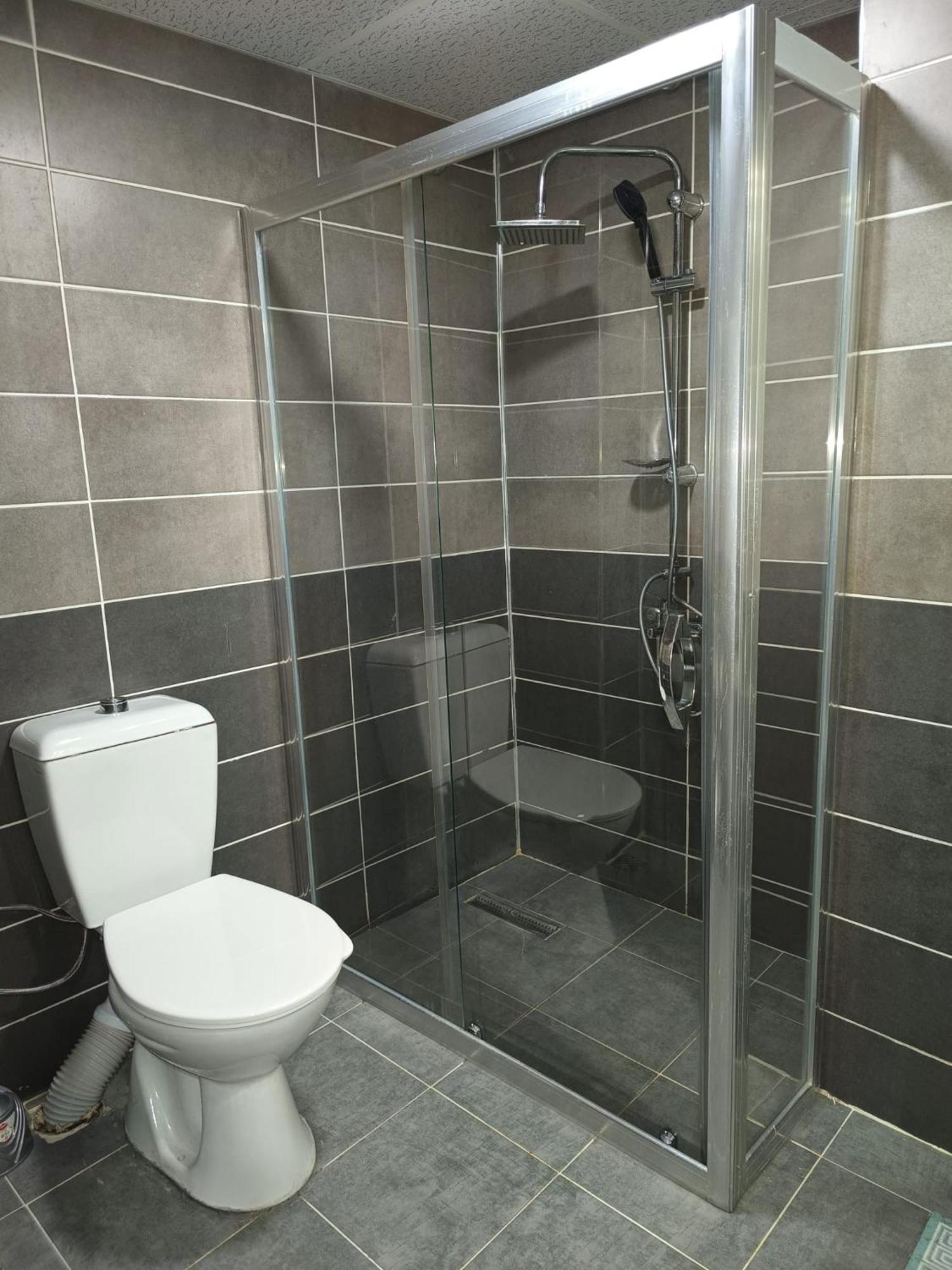 White Crown Apartman Ve Yasam Merkezi イスタンブール エクステリア 写真