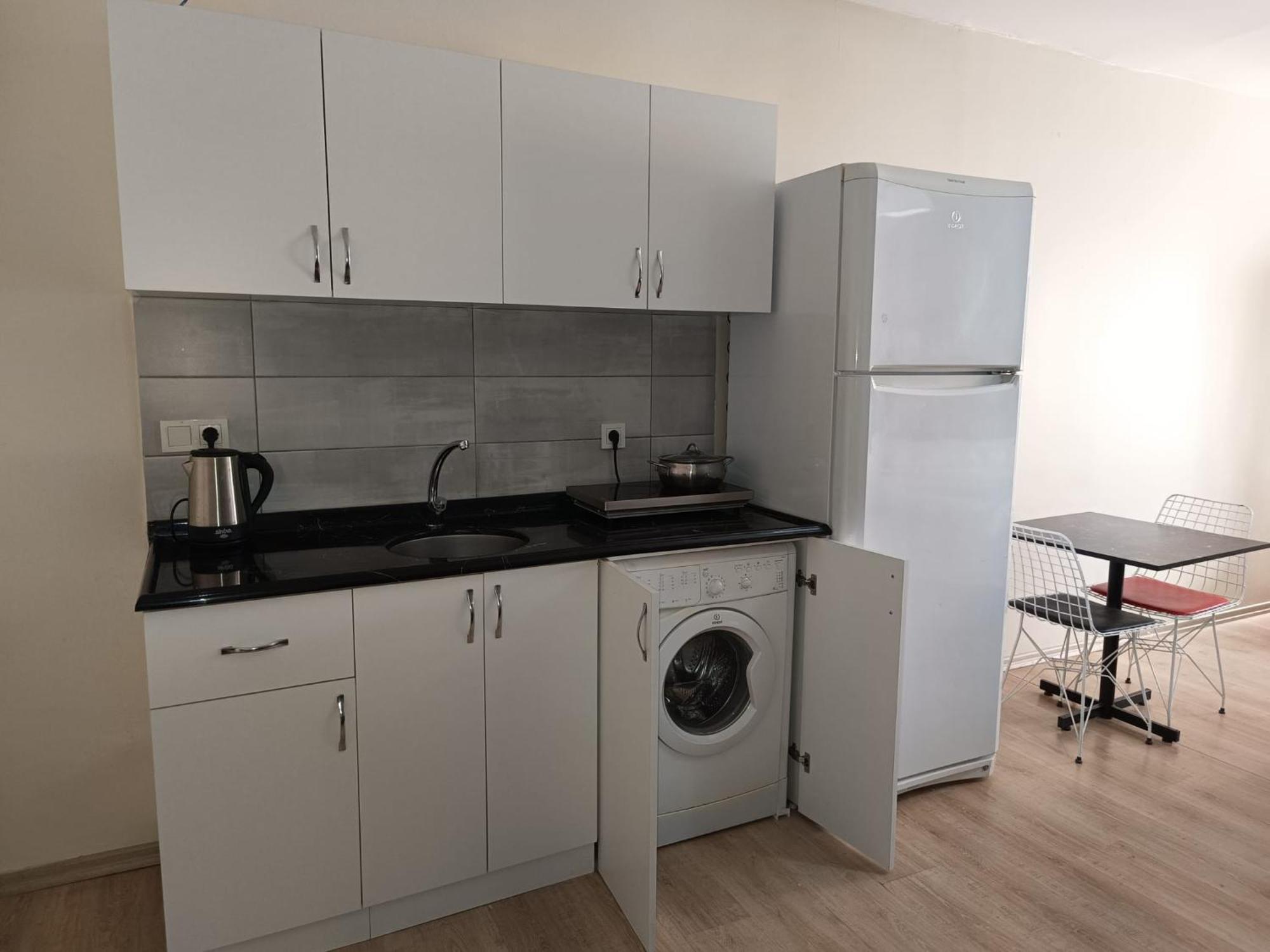 White Crown Apartman Ve Yasam Merkezi イスタンブール エクステリア 写真