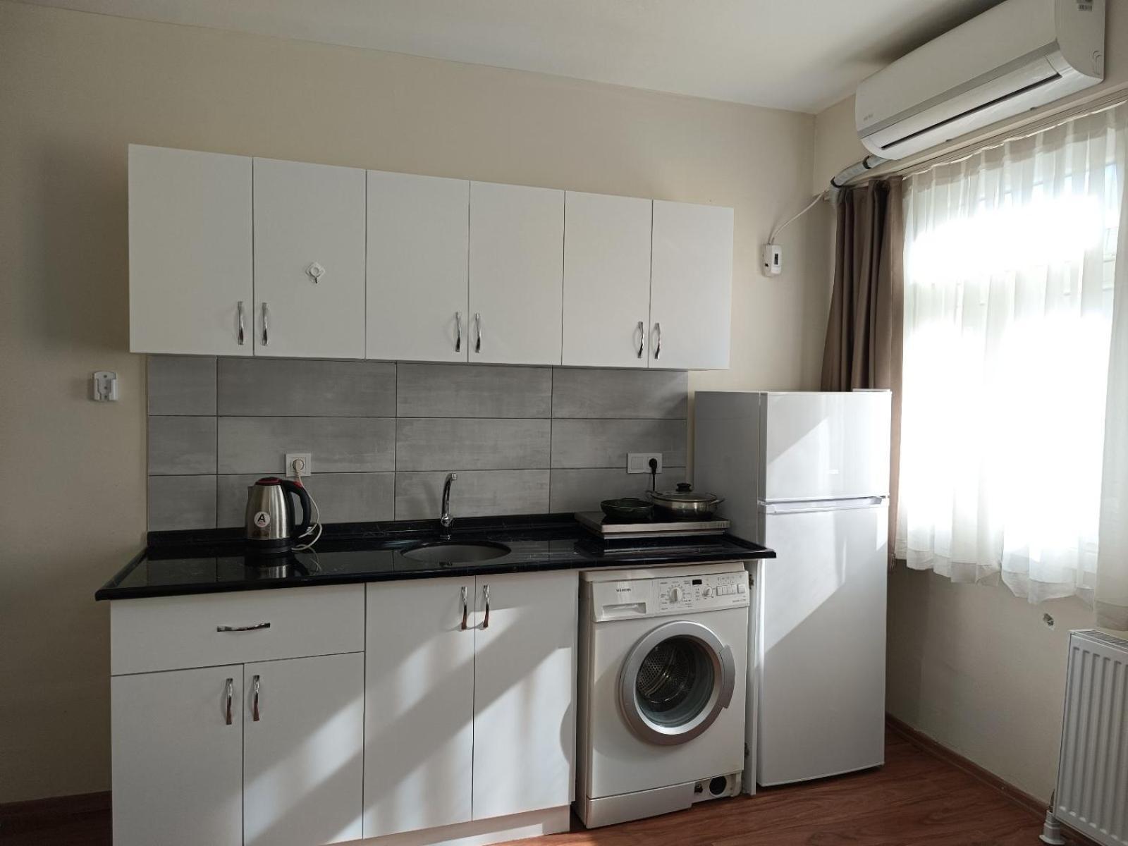 White Crown Apartman Ve Yasam Merkezi イスタンブール エクステリア 写真