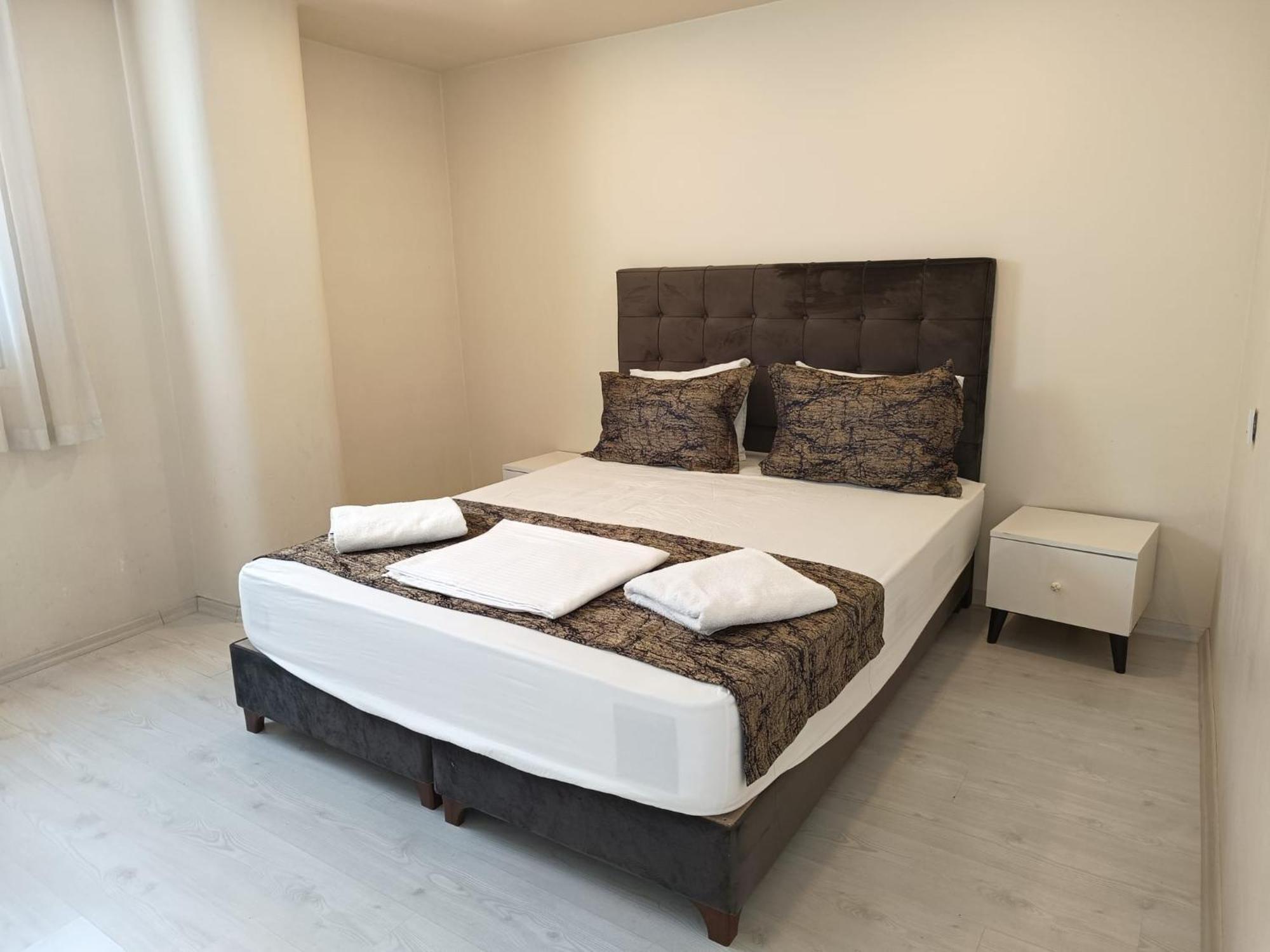 White Crown Apartman Ve Yasam Merkezi イスタンブール エクステリア 写真