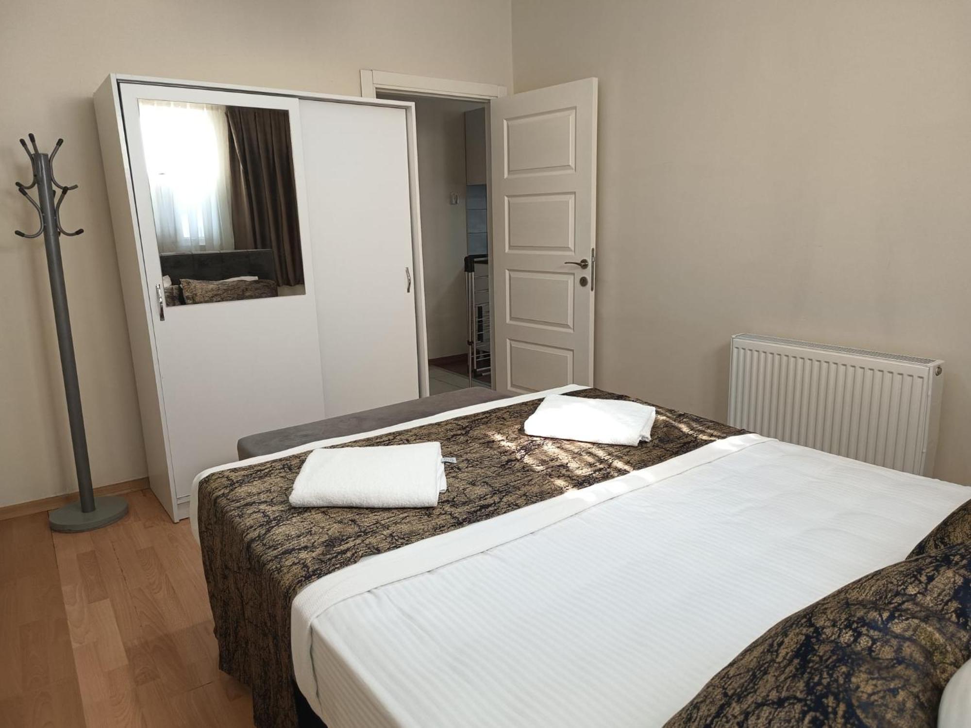 White Crown Apartman Ve Yasam Merkezi イスタンブール エクステリア 写真