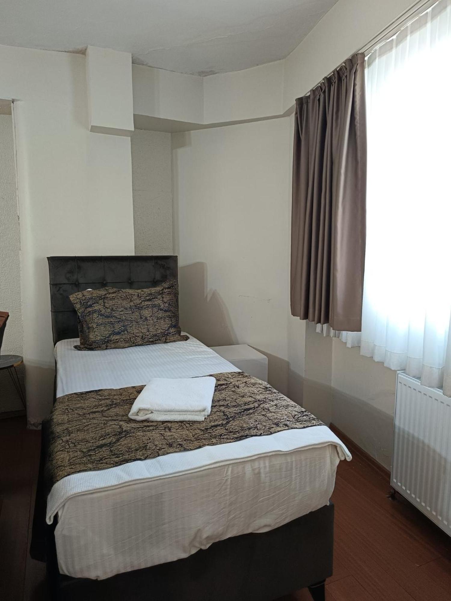 White Crown Apartman Ve Yasam Merkezi イスタンブール エクステリア 写真