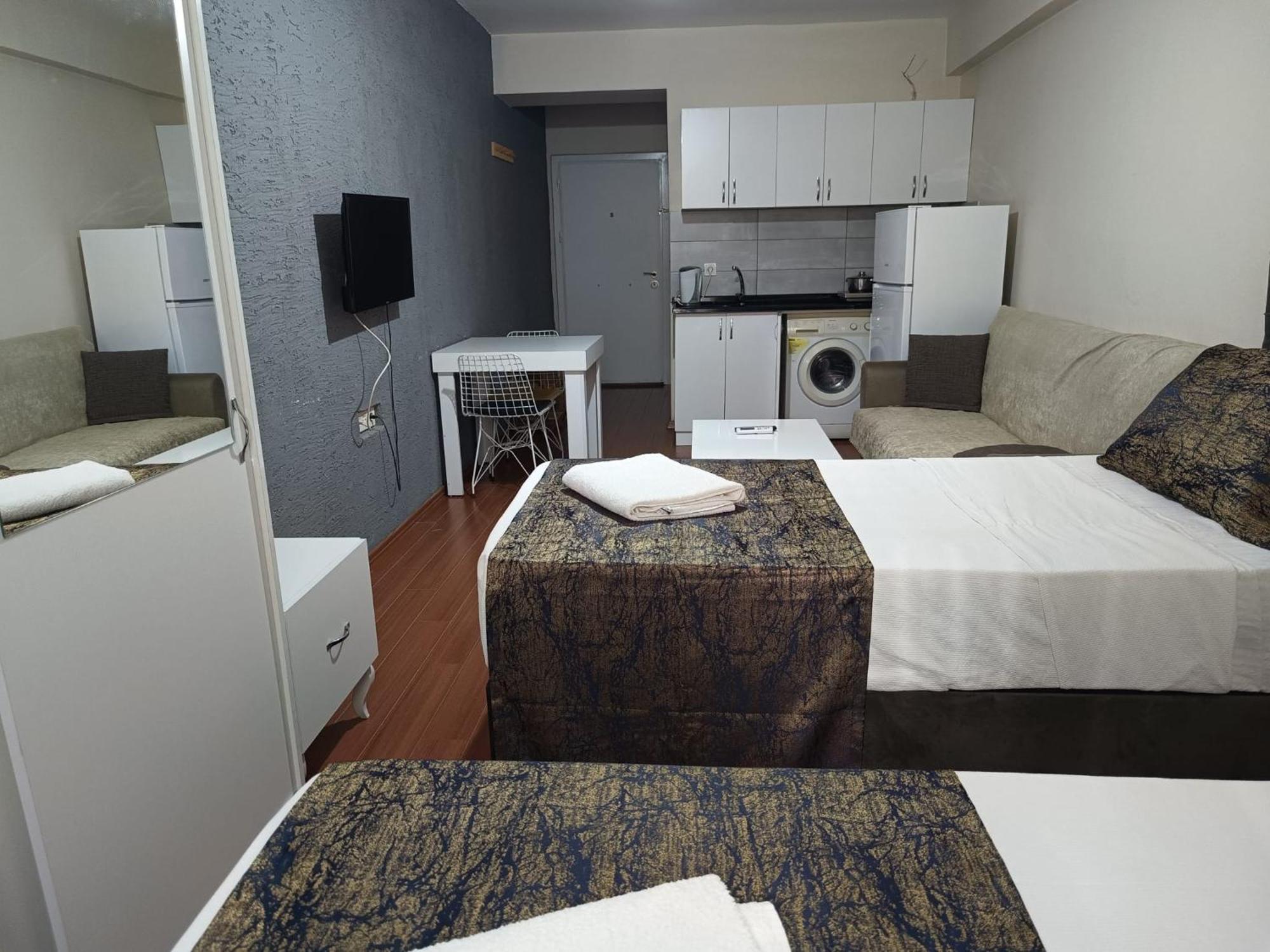 White Crown Apartman Ve Yasam Merkezi イスタンブール エクステリア 写真