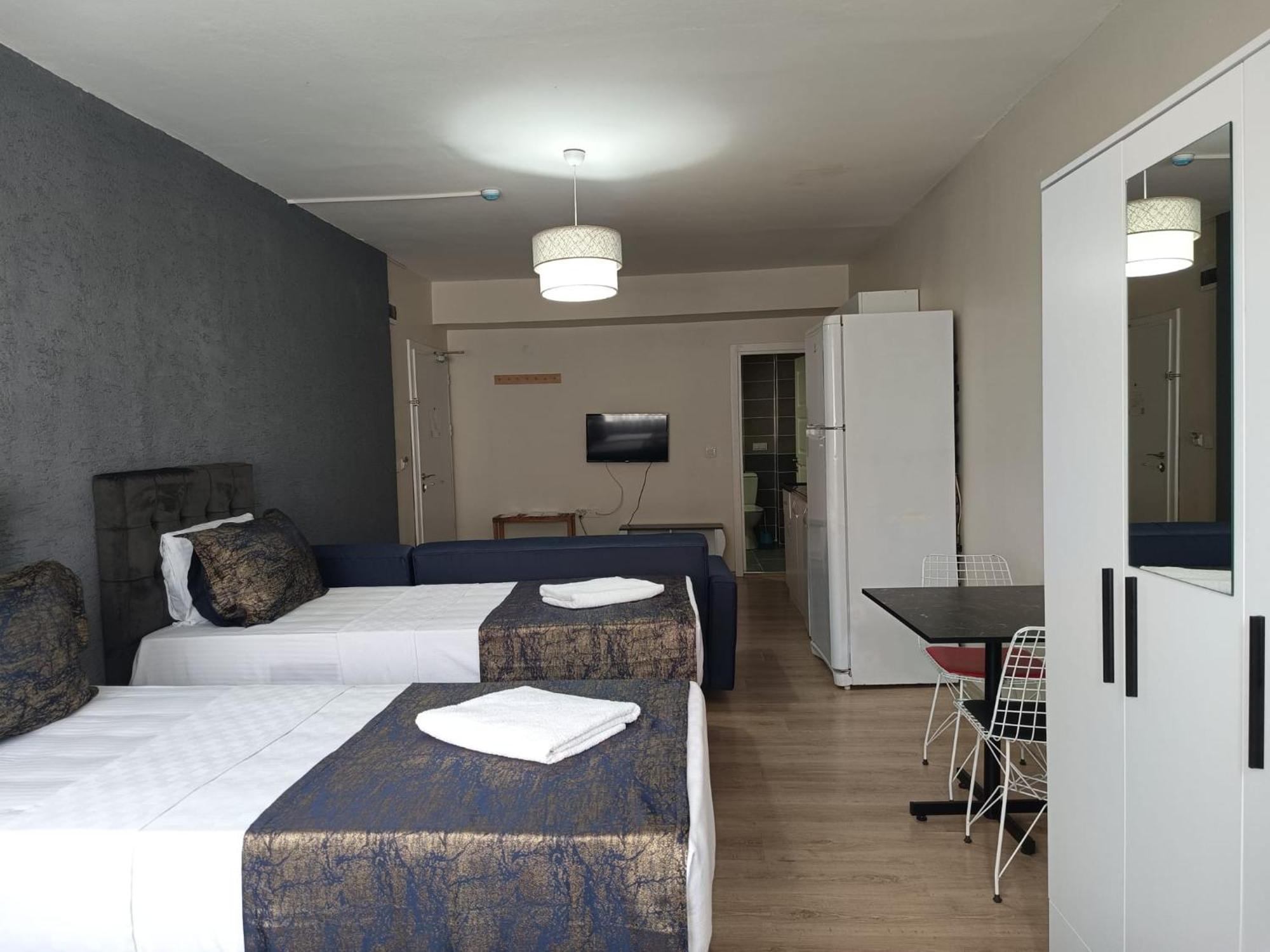 White Crown Apartman Ve Yasam Merkezi イスタンブール エクステリア 写真